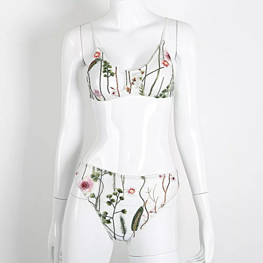 White floral bralette set - Picture 7 of 8